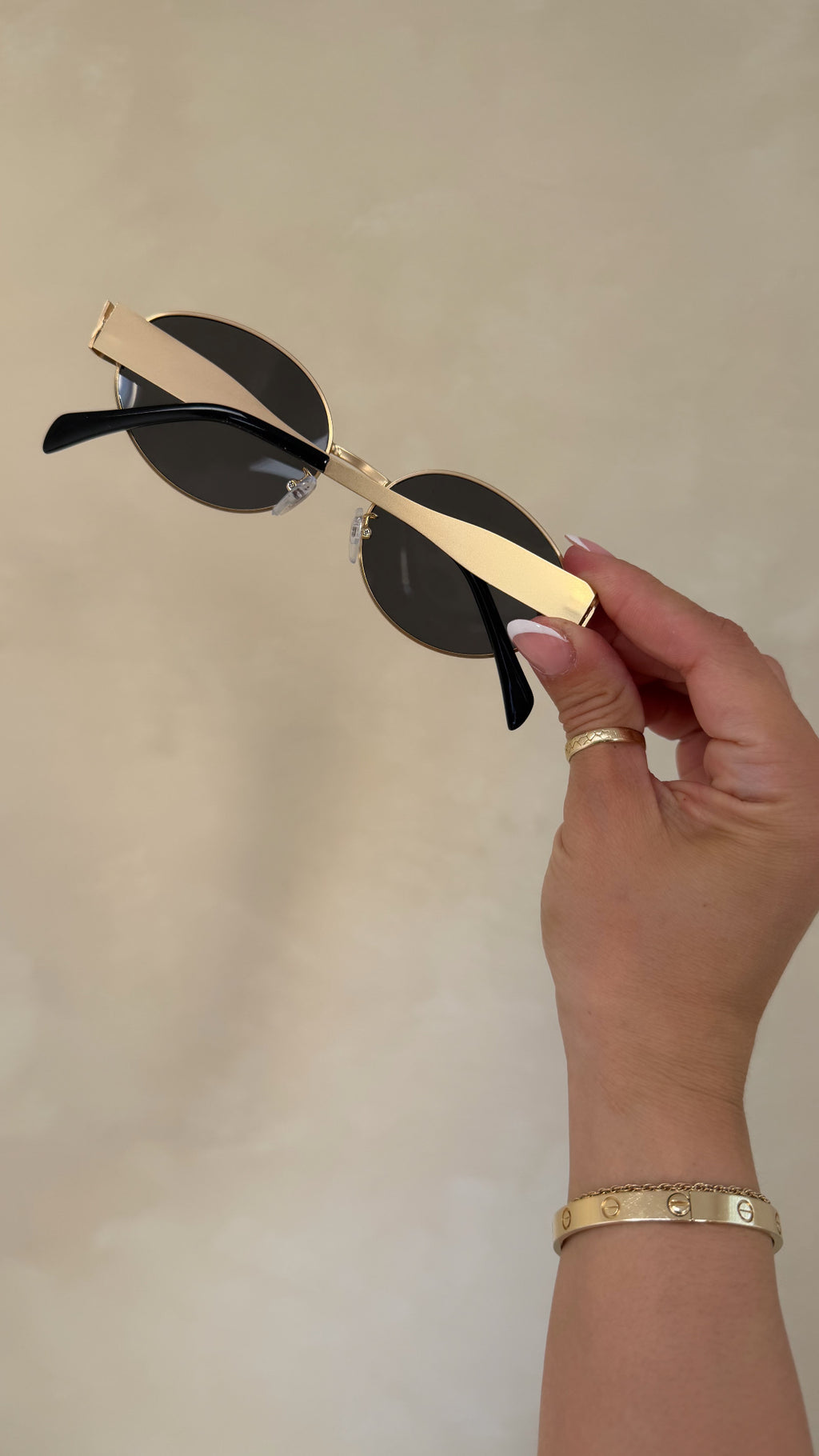 PR sunnies (black & gold)