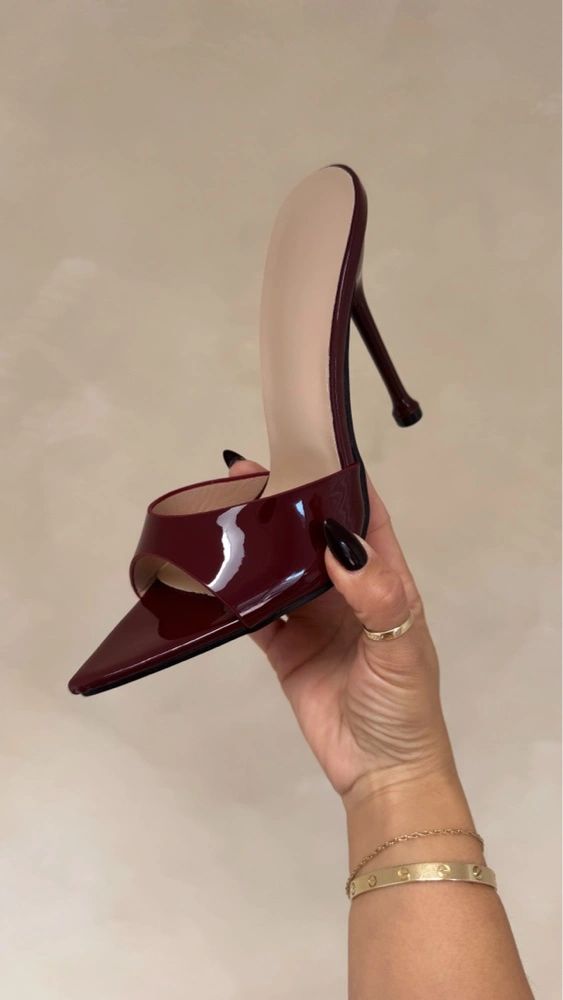 Wine Heels
