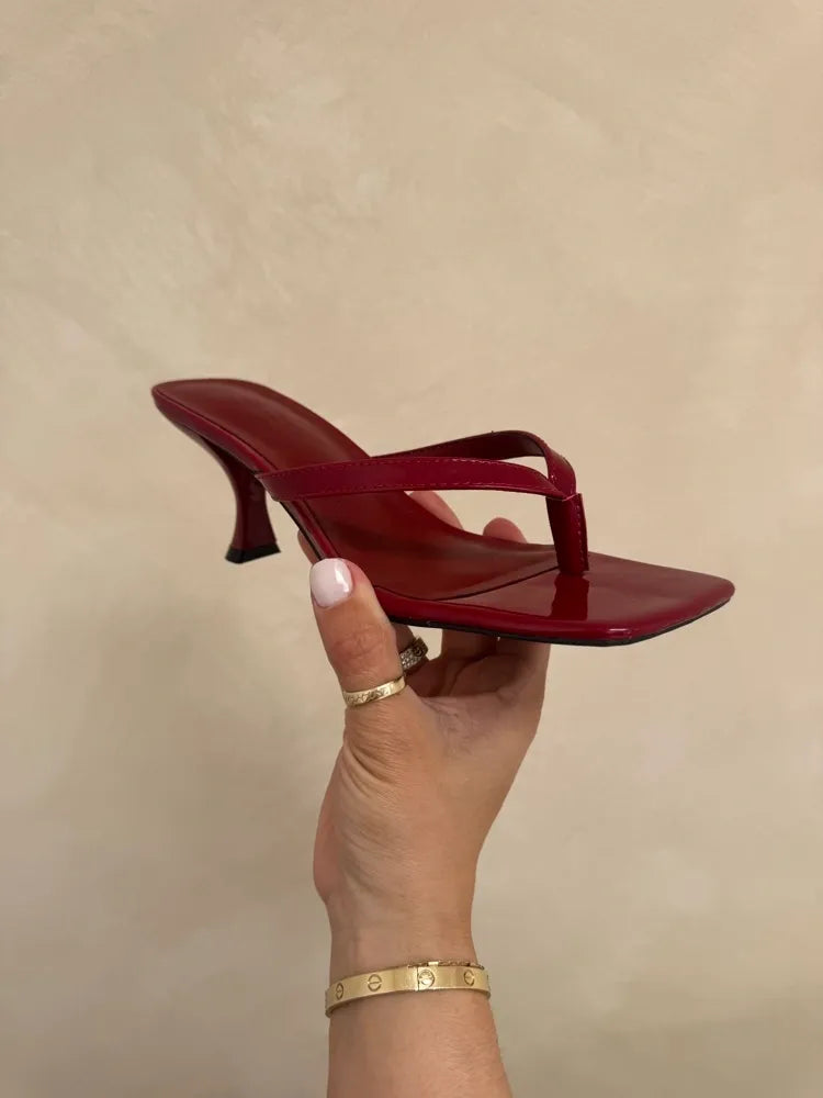Capri Heels (burgundy)